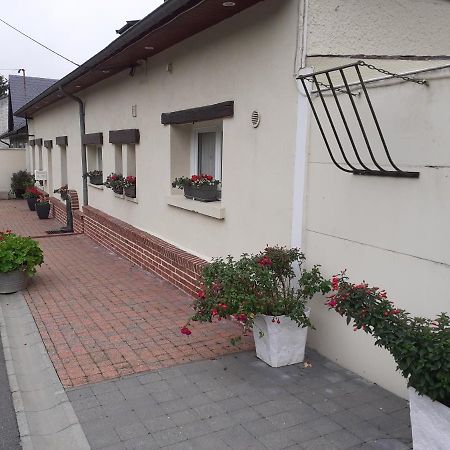 La Neuville-aux-Joutes Relais Des Tourterelles B&B 외부 사진