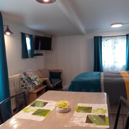 La Neuville-aux-Joutes Relais Des Tourterelles B&B 외부 사진